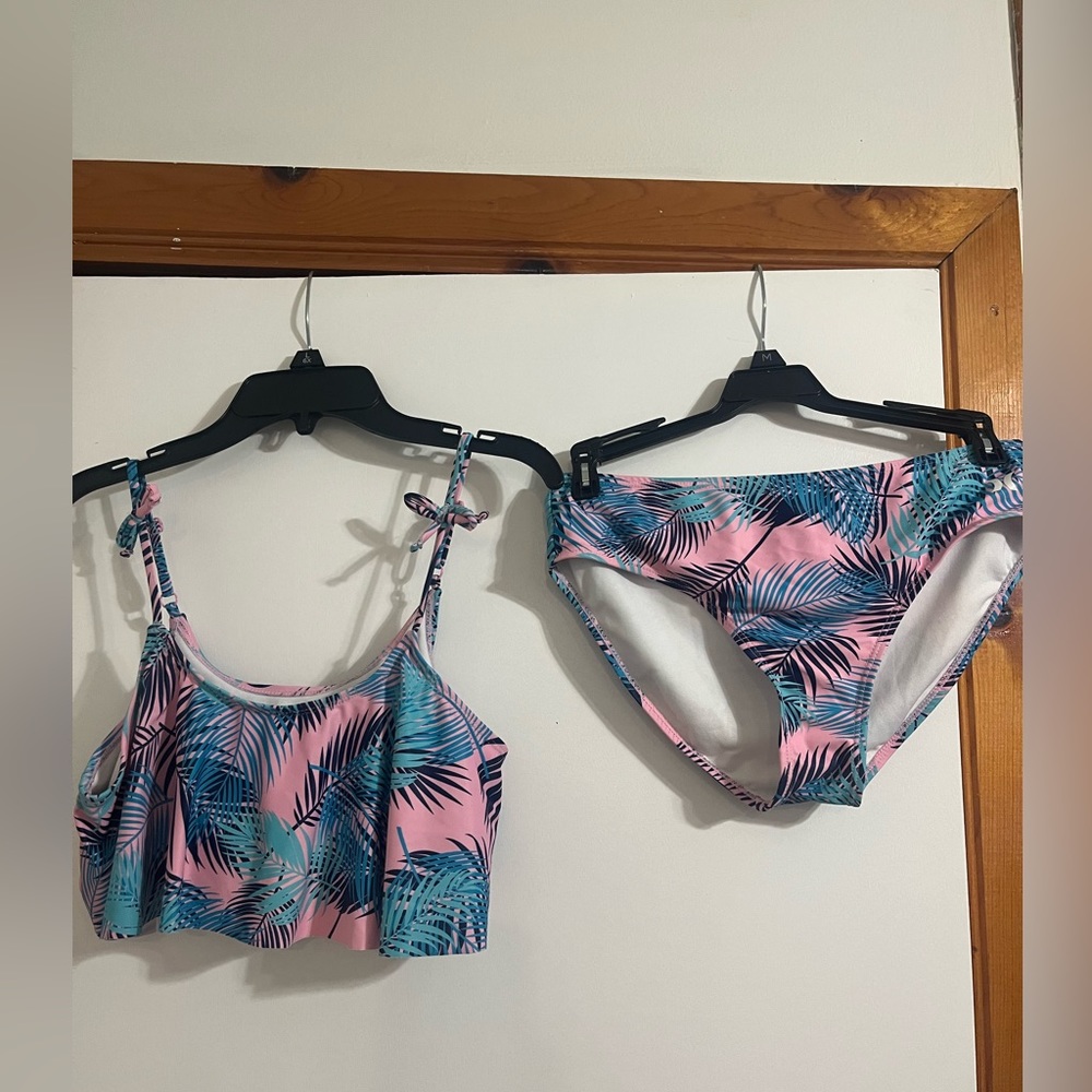 Hurley 2 Piece Bikini Swimsuit Size XL multicolored